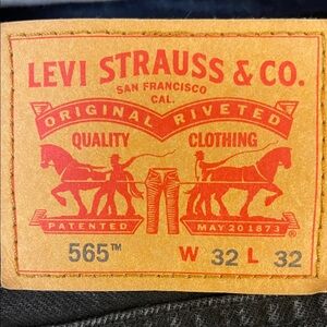 Levi's Relaxed Fit Jeans - Black 565